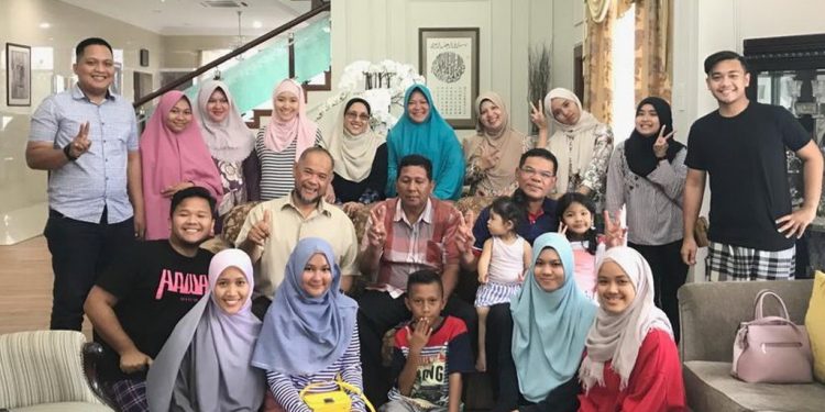 Saifuddin Nasution, Menteri Perdagangan Dalam Negeri Malaysia yang Keturunan Mandailing Saifuddin Nasution, Menteri Perdagangan Dalam Negeri Malaysia yang Keturunan Mandailing