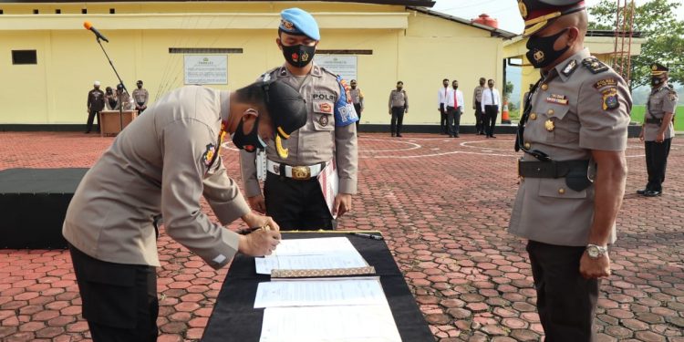 Kapolres Pakpak Bharat Pimpin Sertijab Sejumlah Perwira