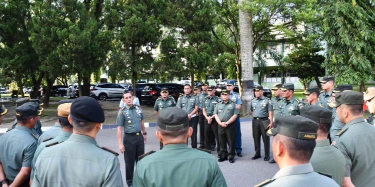 Pangdam Beri Pengarahan kepada Pejabat Utama Lingkup Markas Kodam I/BB