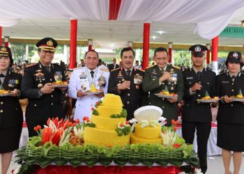 Upacara dan Syukuran HUT Ke-73 Bhayangkara, Pangdam I/BB Terima Penghargaan Juara Menembak