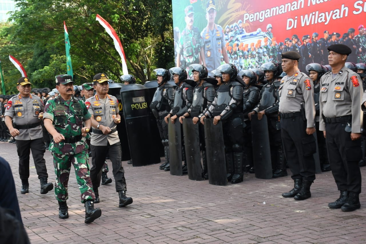 Panglima TNI dan Kapolri Pimpin Apel Gelar Pasukan Ops Lilin Toba 2019 di Medan