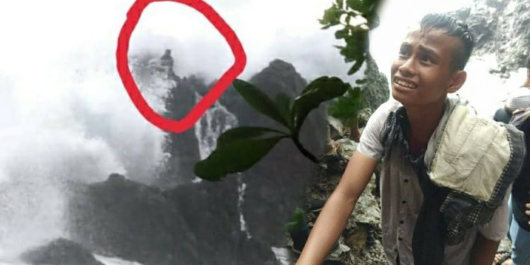 Selfie Abang Beradik di Pantai Nias Berujung Duka, Amosili Buulolo Hilang Diterjang Ombak Selfie Abang Beradik di Pantai Nias Berujung Duka, Amosili Buulolo Hilang Diterjang Ombak