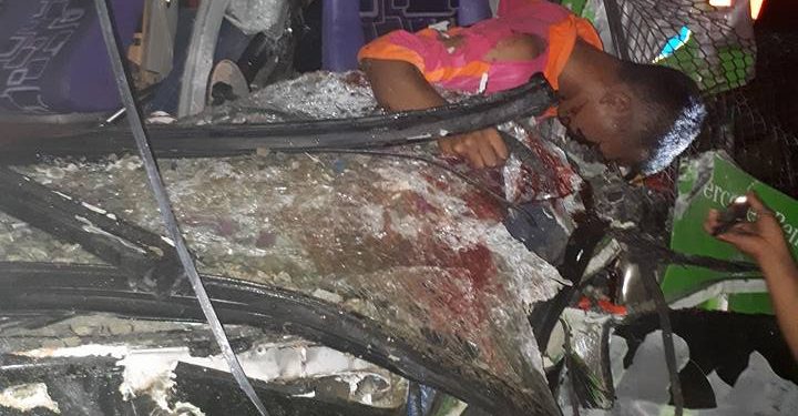 Bus Paradep Kecelakaan Beruntun, Satu Orang Tewas
