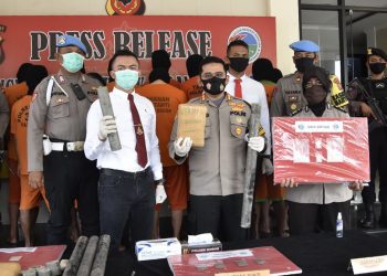 Polres Bogor Ungkap Pengiriman Ganja dari Aceh, Gunakan Paralon Berlumur Minyak Gosok untuk Kelabui Anjing Pelacak