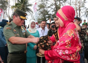 Aster Panglima TNI Hadiri Pencanangan TMKK Tingkat Nasional Tahun 2019 di Kota Pariaman