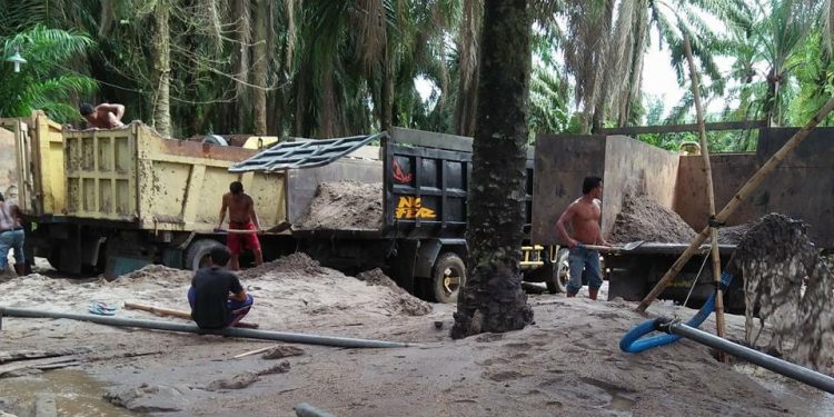 PT HPP Dituding Bangun Pabrik Pakai Pasir Ilegal PT HPP Dituding Bangun Pabrik Pakai Pasir Ilegal