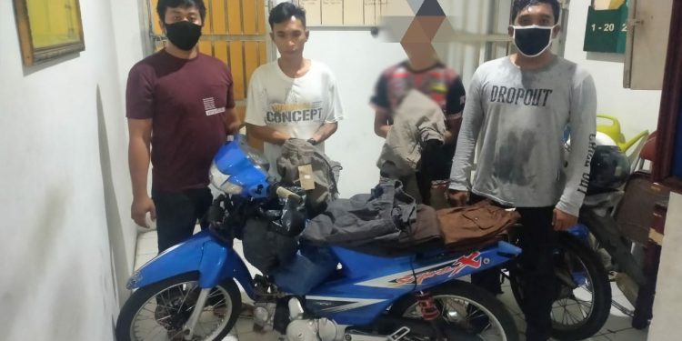 Seorang Pelajar Ditangkap Mencuri Pakaian di Sibolga Seorang Pelajar Ditangkap Mencuri Pakaian di Sibolga