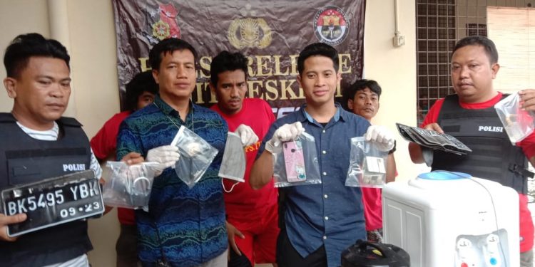Tiga Pencuri Sepedamotor Mahasiswa dan Seorang Penadah Ditembak Polsek Percut Seituan