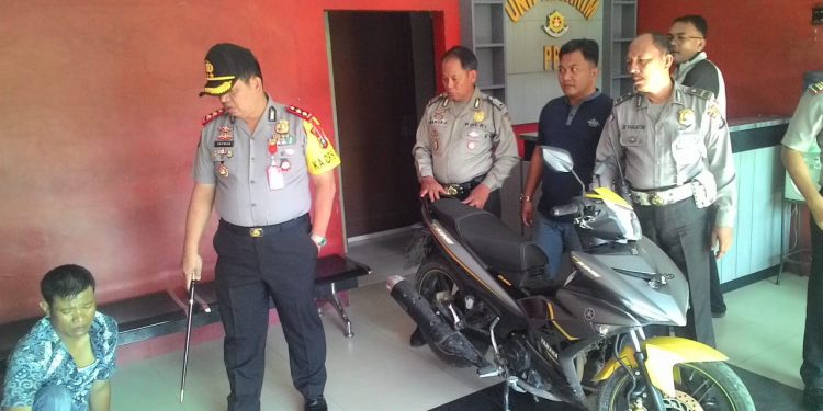 Pencuri Modus Pecahkan Kaca Mobil Diciduk Polsek Medan Labuhan Pencuri Modus Pecahkan Kaca Mobil Diciduk Polsek Medan Labuhan