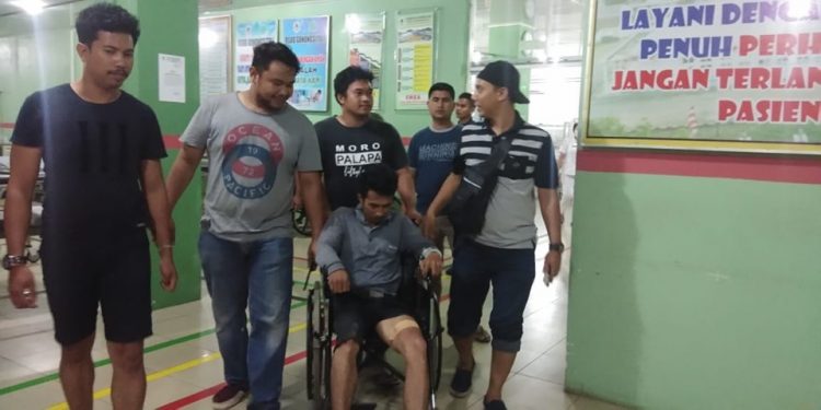 Jimmy Harefa, Anak Mantan Ketua KPU Nias Utara Dihabisi dengan Martil dan Besi oleh Oknum Mahasiswa Jimmy Harefa, Anak Mantan Ketua KPU Nias Utara Dihabisi dengan Martil dan Besi oleh Oknum Mahasiswa