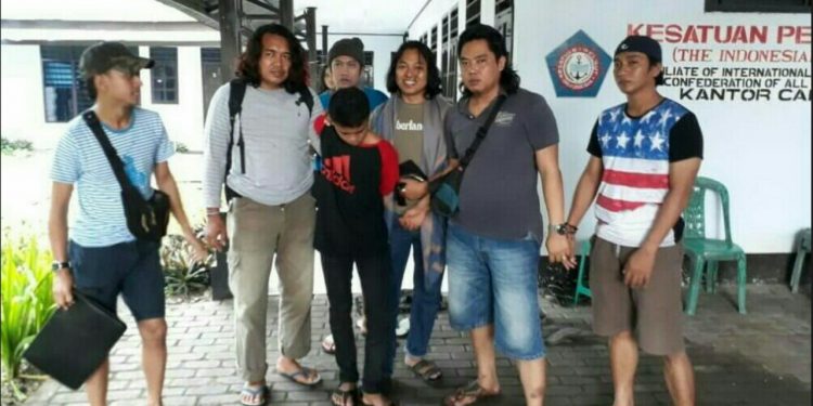 Edan! Cintanya Ditolak, Pria ini Bunuh dan Setubuhi Mayat Mahasiswi Cantik Idamannya...