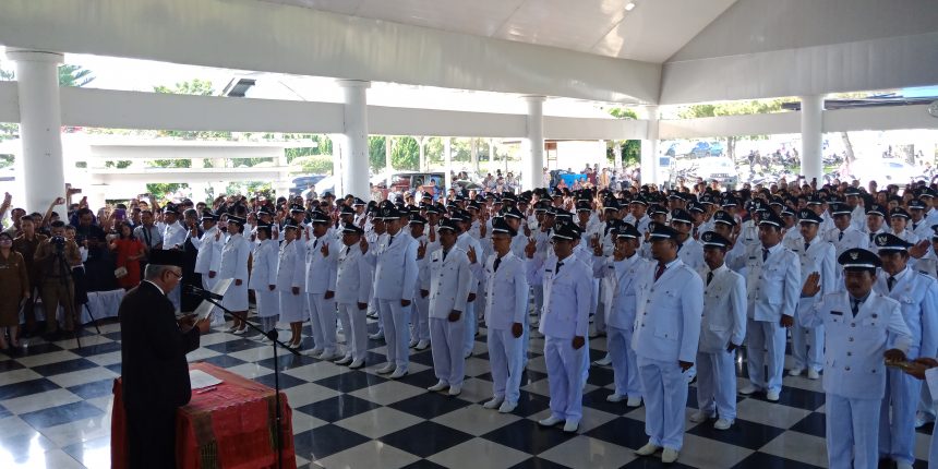 Selipkan Uang di Belahan Dada ABG, Torang Pangaribuan Kades Terpilih di Tobasa Dimasukkan ke Rutan Selipkan Uang di Belahan Dada ABG, Torang Pangaribuan Kades Terpilih di Tobasa Dimasukkan ke Rutan