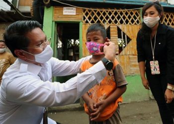 Pelindo 1 Sambangi Anak Bantaran Sungai Deli dan Mengedukasi tentang New Normal