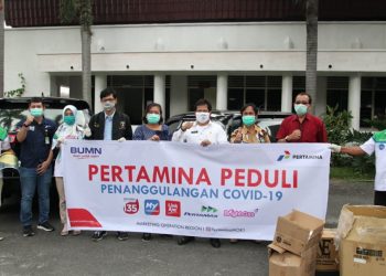 PT Pertamina Sumbang 10 Set APD untuk RSUD dr Djasamen Saragih