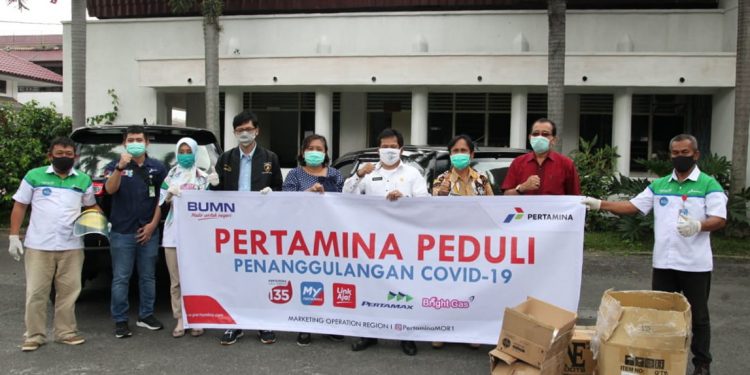 PT Pertamina Sumbang 10 Set APD untuk RSUD dr Djasamen Saragih