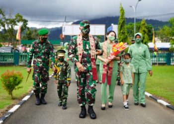 Kunjungan Kerja Danrem 032/ WBR Brigjen TNI Arief Gajah Mada di Kodim 0311/Pessel