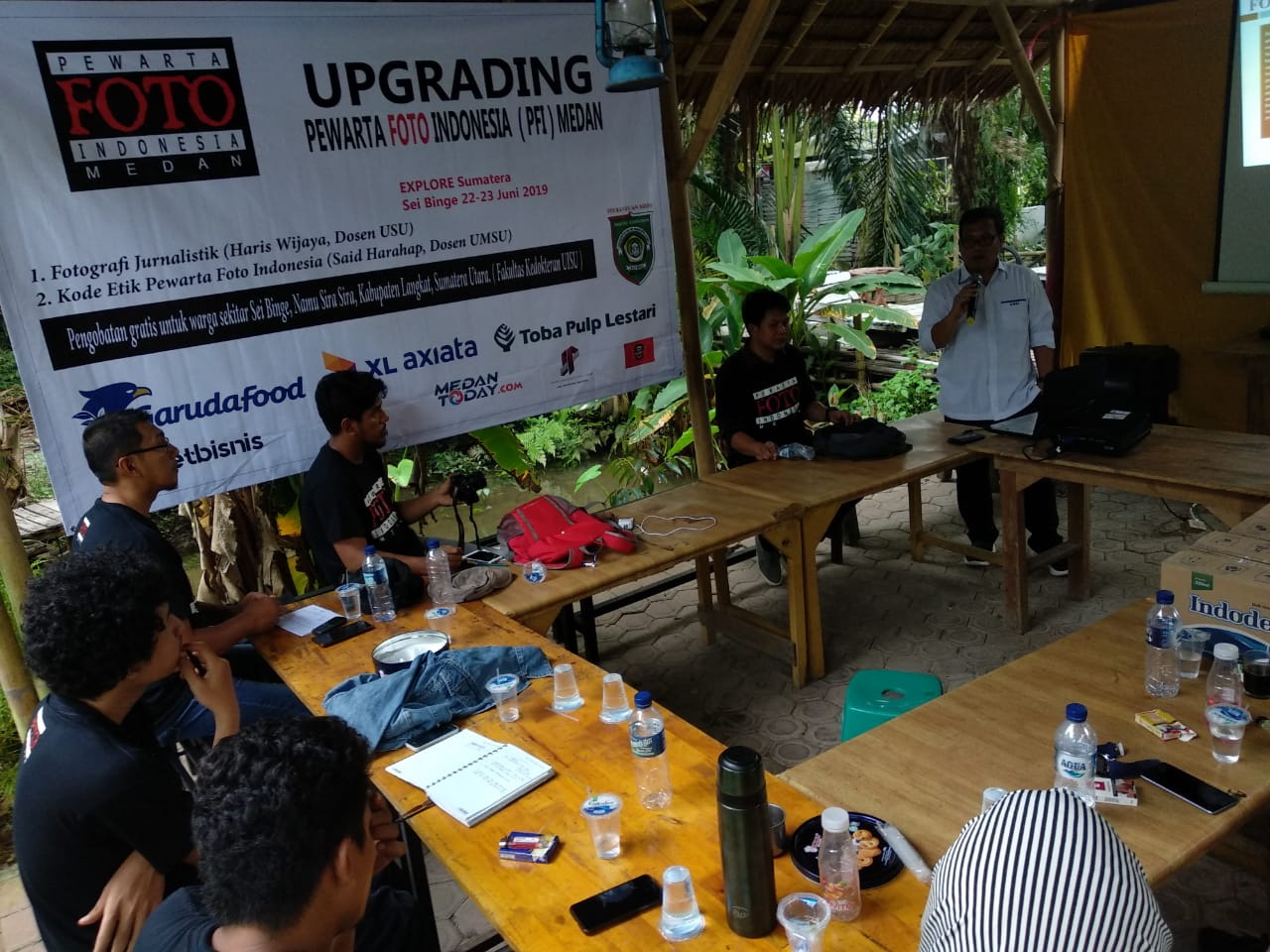 Pewarta Foto Indonesia (PFI) Medan Gelar Upgrading di Explore Sumatera Rafting Camp