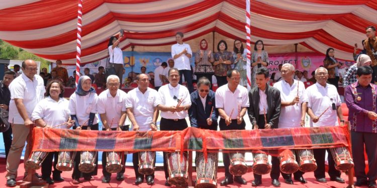 Kembangkan Wisata Danau Toba, Menpar Luncurkan Pilot Project Wirausaha Pariwisata Homestay dan Tourist Guide Kembangkan Wisata Danau Toba, Menpar Luncurkan Pilot Project Wirausaha Pariwisata Homestay dan Tourist Guide