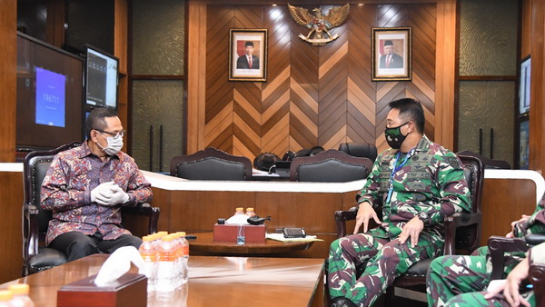 Kepala Staf Angkatan Darat dan Direktur Human Capital Manajemen PLN Bahas Bantuan untuk Bangun Perumahan Prajurit Kepala Staf Angkatan Darat dan Direktur Human Capital Manajemen PLN Bahas Bantuan untuk Bangun Perumahan Prajurit