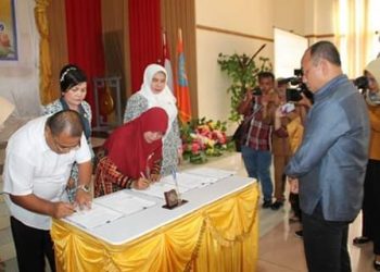 Plt Bupati Labuhanbatu Saksikan Penandatanganan MoU DPPKB