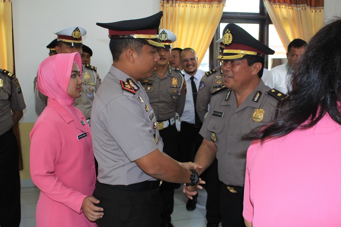 Sejumlah Personil Polres Simalungun Naik Pangkat, Dua Pejabatnya Diganti... Sejumlah Personil Polres Simalungun Naik Pangkat, Dua Pejabatnya Diganti...