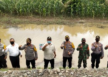 Kapolres Tapsel Kunjungi dan Harapkan Kampung Tangguh Dalihan Natolu Jadi Kampung Percontohan