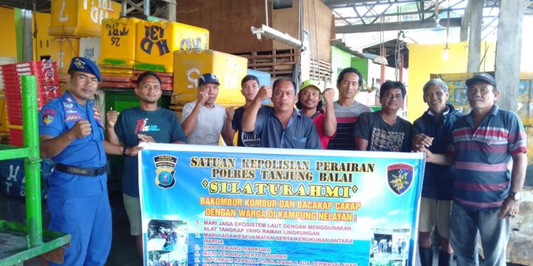 Antisipasi Penyeludupan, Polres Tanjung Balai Kombur-Kombur di Kampung Nelayan