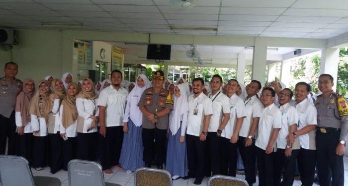 Kapolres Belawan Berharap Santri Dapat Bantu Tugas Polisi