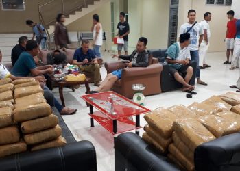 Dua Oknum Polisi Ditangkap Bawa 130 Bal Ganja Dengan Mobil Patroli Polisi