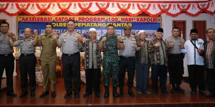 Kapolda Sumut Silaturahmi dengan FKPD dan Tokoh Masyarakat di Polres Siantar