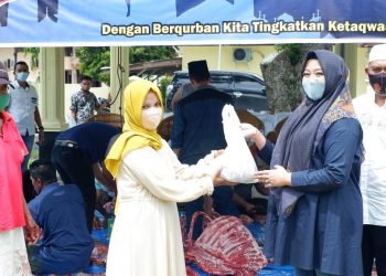 Polres Simalungun Kurban 8 Sapi dan 3 Kambing Di Hari Raya Idul Adha 1441 H