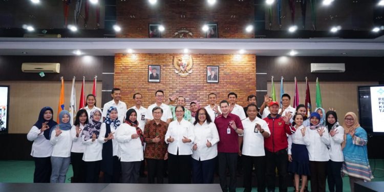Poltekpar Medan Review Kurikulum Baru