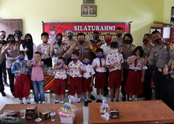 Hari Jadi Polwan Ke-72 Tahun 2020, Polres Dairi Bakti Sosial ke Panti Asuhan dan SDLB