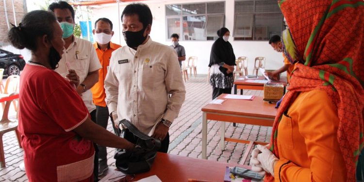 Bantuan Sosial Tunai di Siantar Sudah Mulai Disalurkan Kantor Pos, Rp 600 Ribu per KK Bantuan Sosial Tunai di Siantar Sudah Mulai Disalurkan Kantor Pos, Rp 600 Ribu per KK