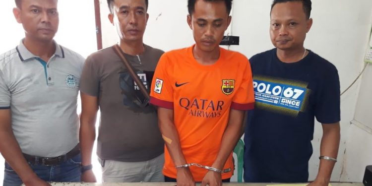 Tiga Pria Ketangkap Bawa Ganja saat Main Play Station Tiga Pria Ketangkap Bawa Ganja saat Main Play Station