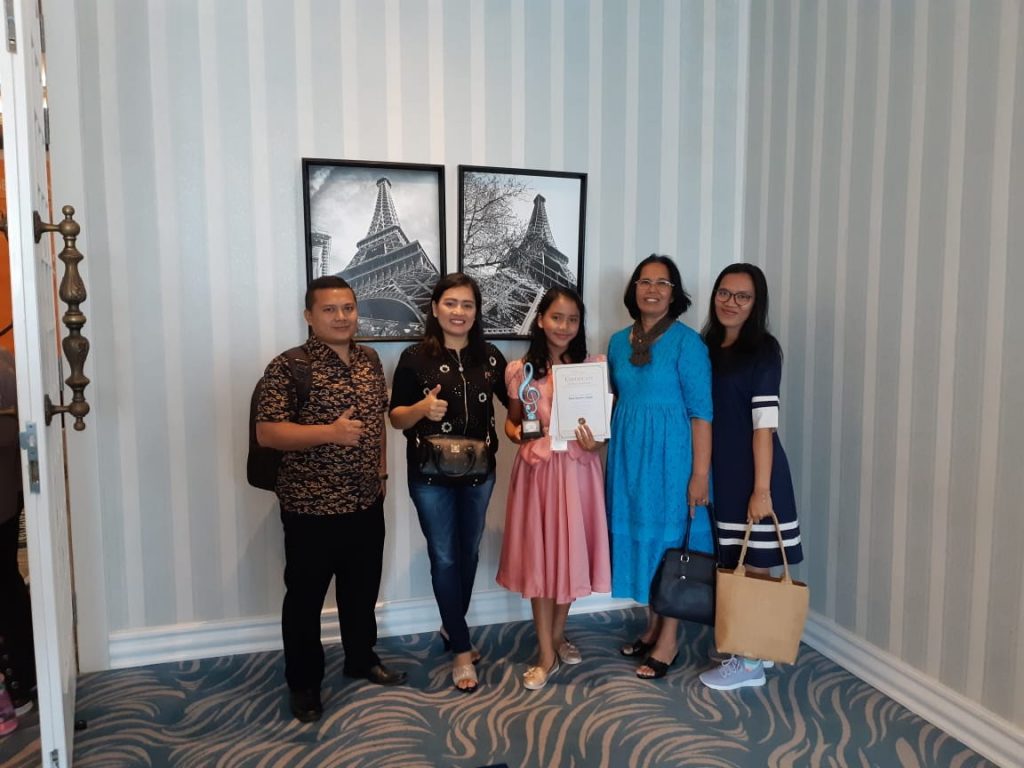 Harumkan Nama Siantar, 7 Siswa Sanggar Musik Grace Menang di De Vier Piano Competition Harumkan Nama Siantar, 7 Siswa Sanggar Musik Grace Menang di De Vier Piano Competition