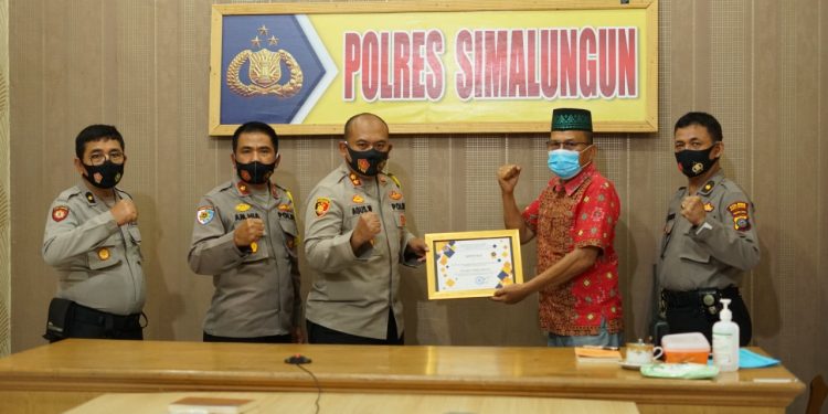 Polres Simalungun Terima Sertifikat Apresiasi Sebagai Peringkat ke - II dari Kantor PPN Wilayah Siantar-Simalungun Polres Simalungun Terima Sertifikat Apresiasi Sebagai Peringkat ke - II dari Kantor PPN Wilayah Siantar-Simalungun