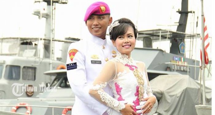 Praka Joko Suwito saat melakukan foto prawedding bersama Ratika Putri yang kini menjadi istrinya (Tribun Medan)