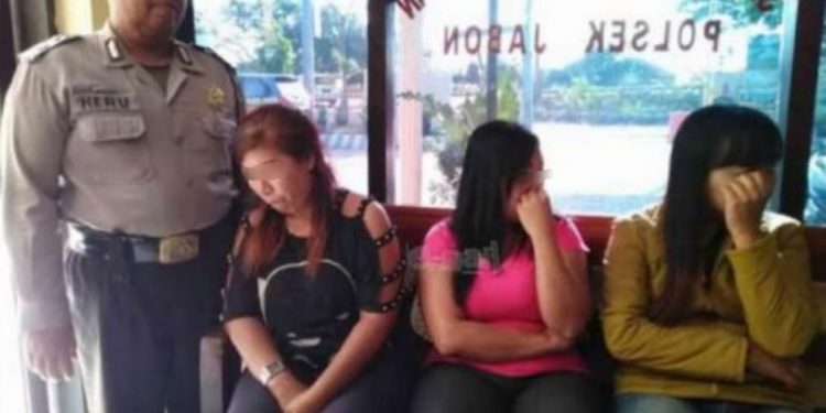 Tiga Wanita di Sidoarjo ini Mengaku Terpaksa Jajakan Seks