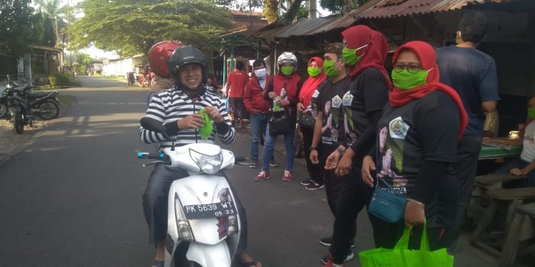 Tangkal Corona, DPC Pujakesuma Siantar Barat Bagikan Masker Tangkal Corona, DPC Pujakesuma Siantar Barat Bagikan Masker