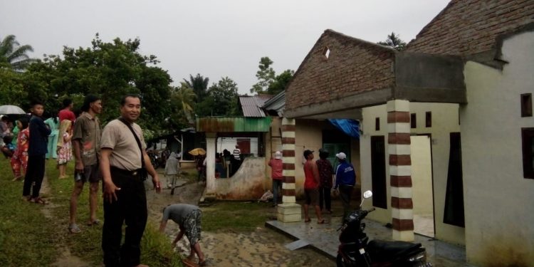 Puting Beliung Rusak Rumah Warga di Simalungun
