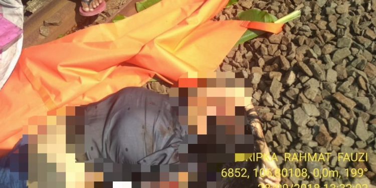 Seorang Wanita Tewas Tertabrak Kereta Api Seorang Wanita Tewas Tertabrak Kereta Api