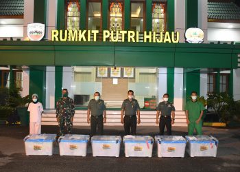 Ketua Umum Persit KCK Beri Bantuan Multi Vitamin Bagi Petugas Medis RST Kodam I/BB