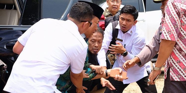 Abu Rara, Birgaldo Sinaga dan Irma Nasution Sama-sama Alumni SMA N 3 Medan Abu Rara, Birgaldo Sinaga dan Irma Nasution Sama-sama Alumni SMA N 3 Medan