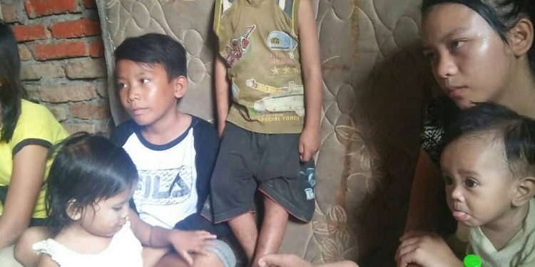 Rajamin Sirait Bawa Berobat Cinta Kasih, Satu dari 6 Bersaudara yang ditinggal Ibunya