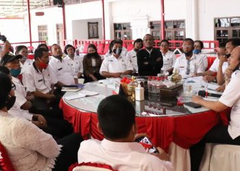 Bupati Taput Pimpin Rapat Evaluasi Kinerja Kepala Sekolah Selama Pandemi Covid-19