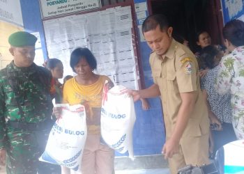 Penyaluran Beras Rastra Tuai Protes Warga di Tarutung