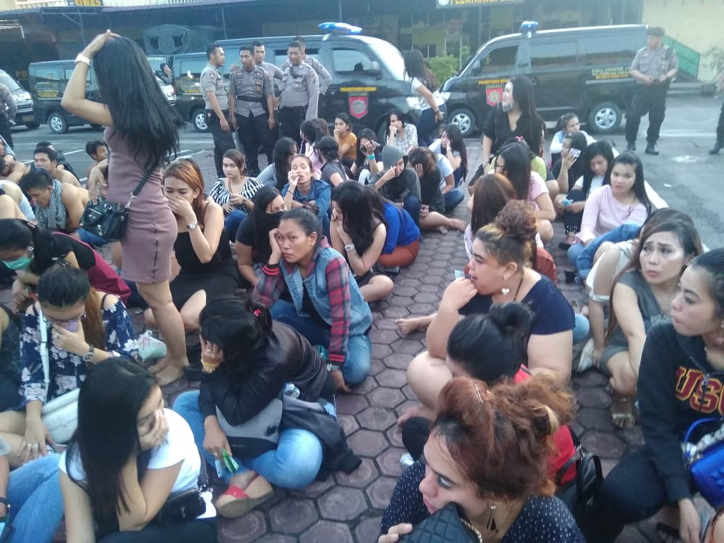 Ratusan Terjaring Razia di Diskotik LG, 41 orang Positif Narkoba Ratusan Terjaring Razia di Diskotik LG, 41 orang Positif Narkoba