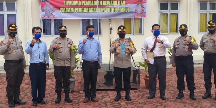Misteri Mahluk Pemangsa Ternak di Taput Terungkap, Saut Simanjuntak dan Carlos Sihombing dapat Reward dari Kapolres