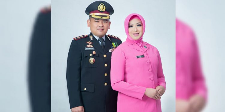 Kak Seto Apresiasi Ketua Bhayangkari Cabang Simalungun Ny Rissa Agus Waluyo Kak Seto Apresiasi Ketua Bhayangkari Cabang Simalungun Ny Rissa Agus Waluyo